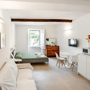Cozy Mini Apt Apartment Riomaggiore