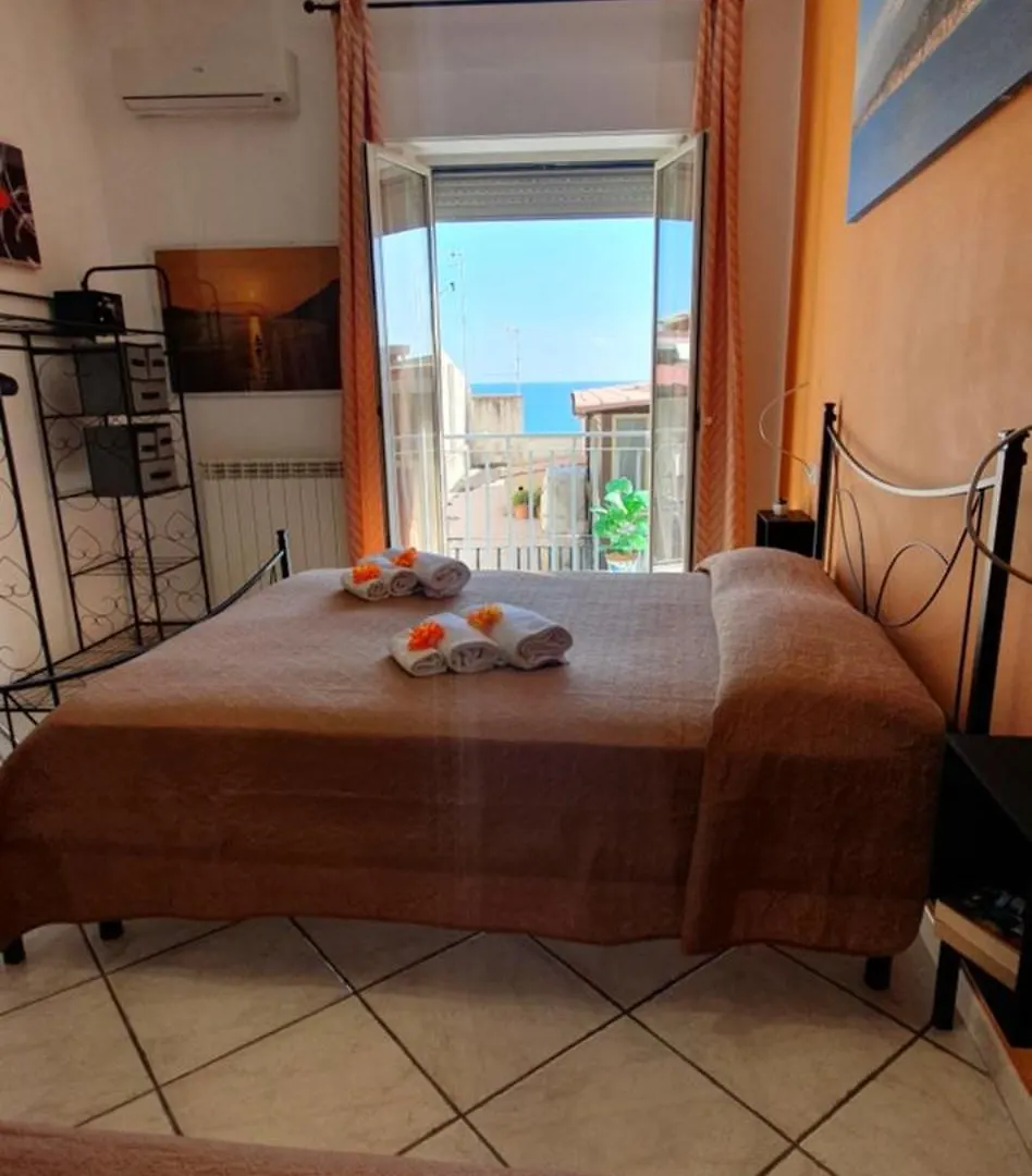 Apartment Tony & Doris Home Giardini-Naxos