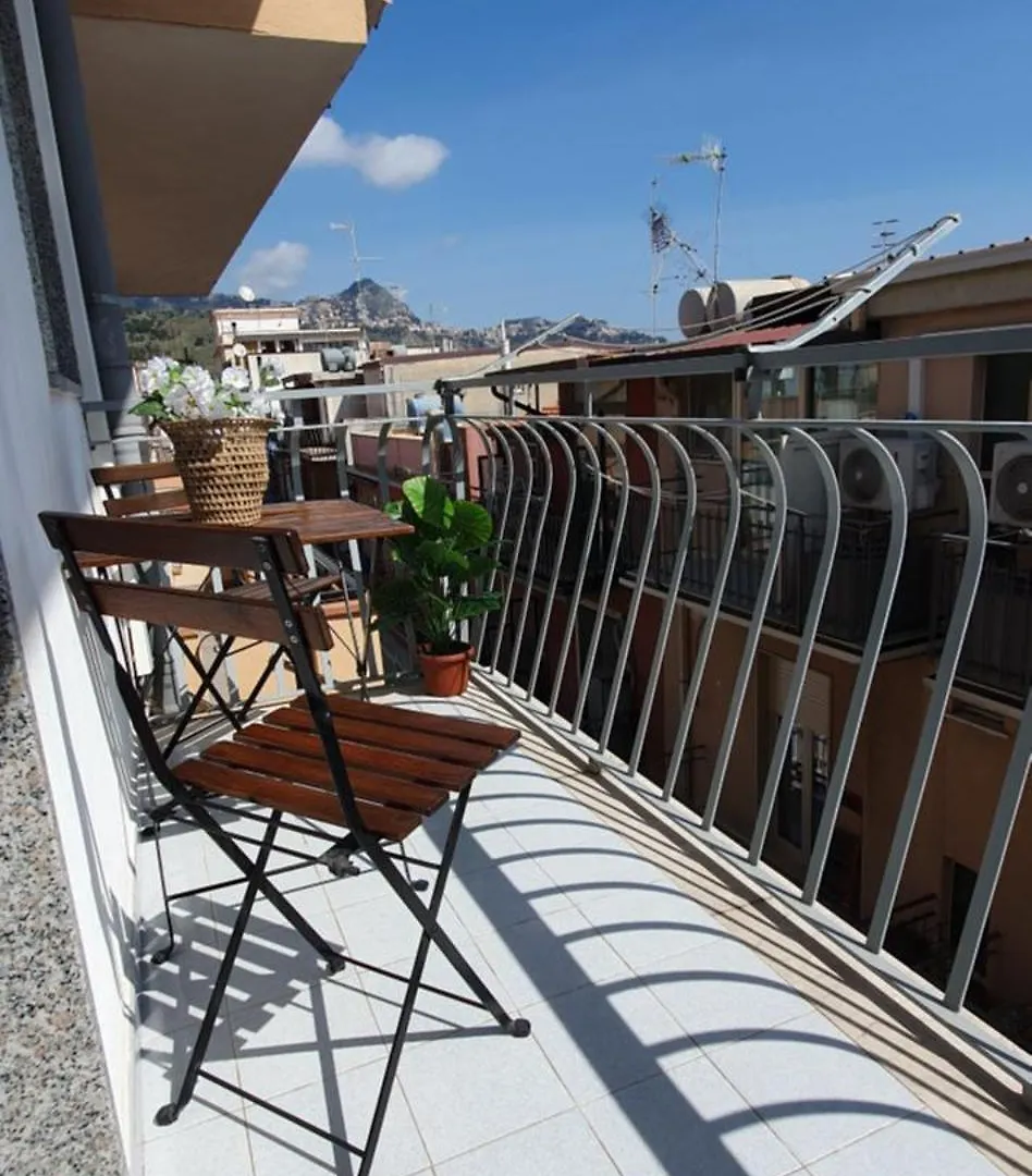 Tony & Doris Home Giardini-Naxos 0*,  Italien